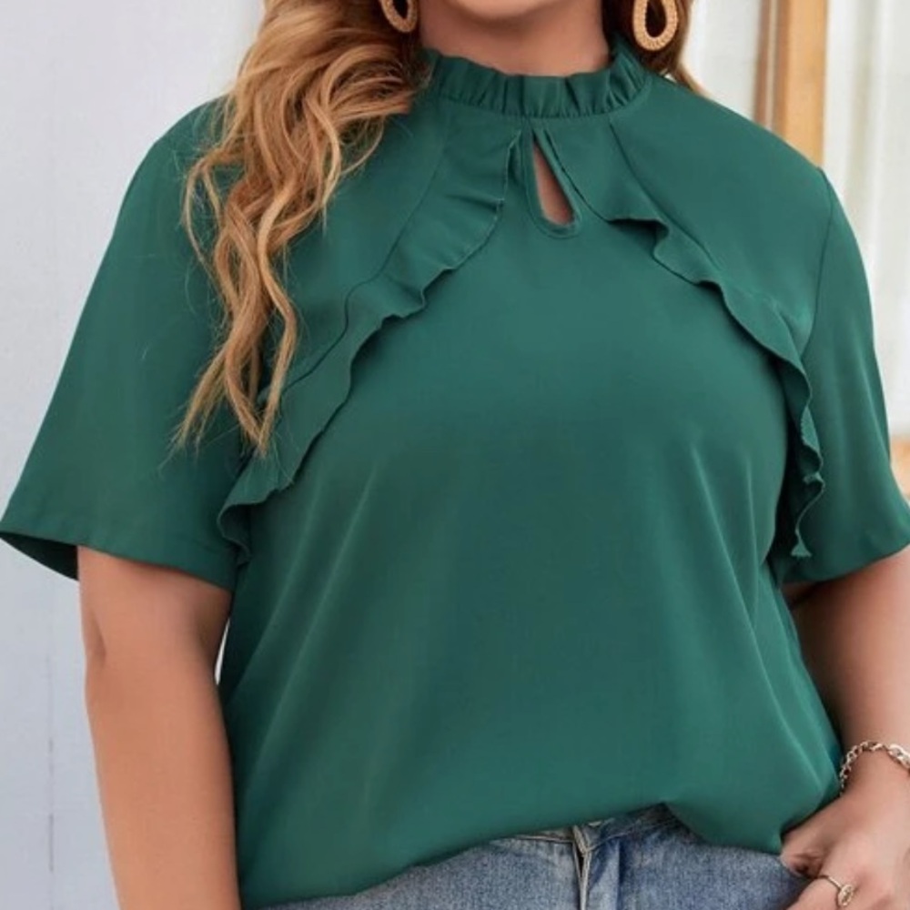 SHEIN Green Ruffled Short Sleeve Blouse